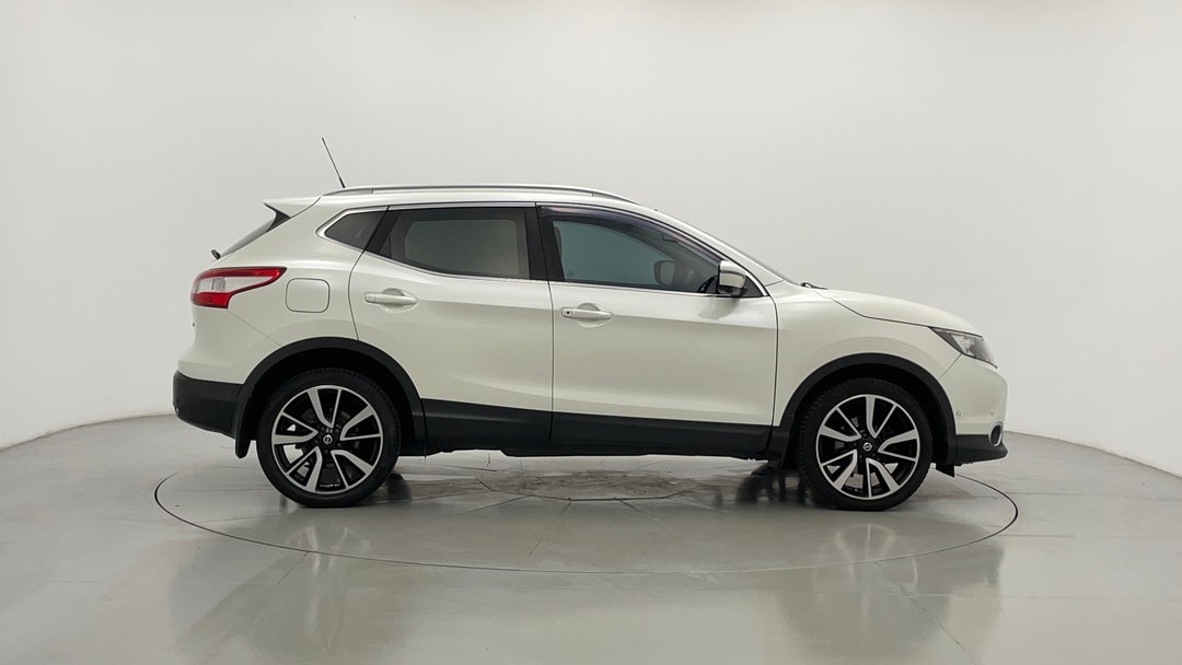 2015 Nissan Qashqai Ti, Manual, 134317 km, Right Side View