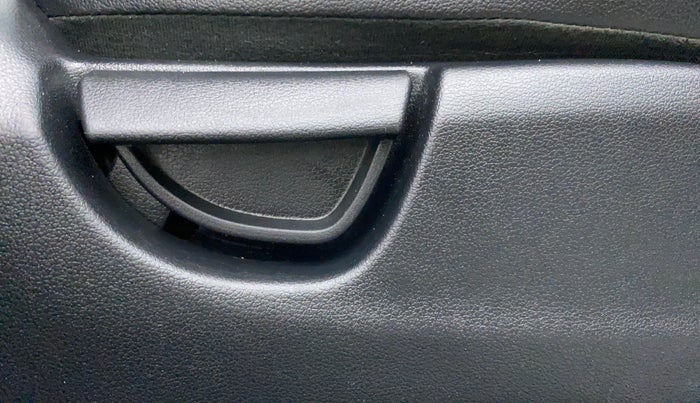 2019 Hyundai NEW SANTRO ASTA 1.1 MT, Petrol, Manual, 41,819 km, Driver Side Adjustment Panel
