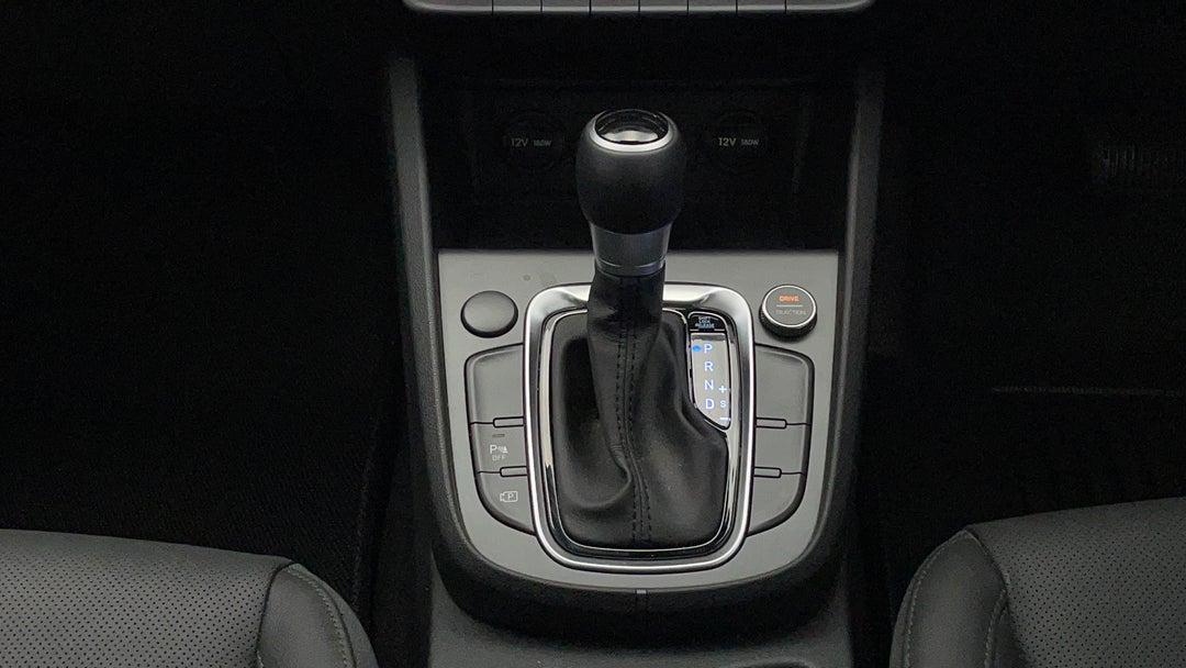 2021 Hyundai Kona Elite (fwd), Automatic, 10953 km, Gear Lever 