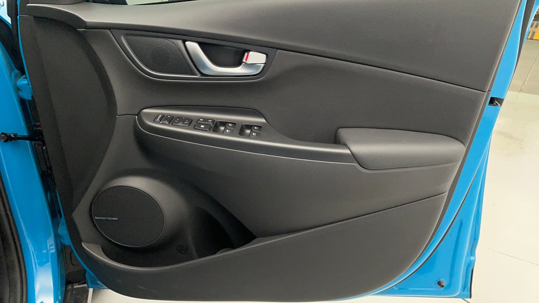 2021 Hyundai Kona Elite (fwd), Automatic, 10953 km, Speaker View