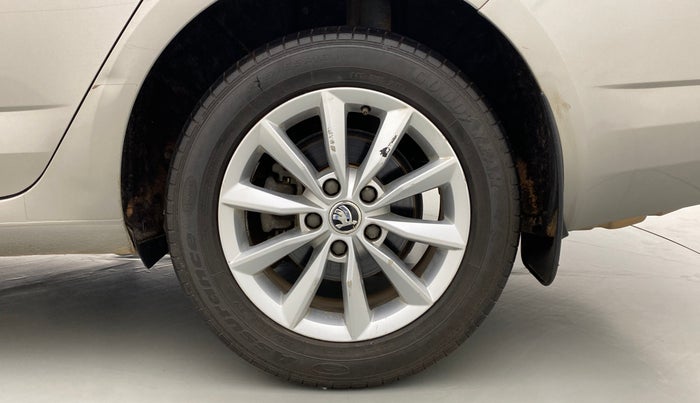 2015 Skoda Octavia ELEGANCE 1.8 TSI AT, Petrol, Automatic, 81,801 km, Left Rear Wheel