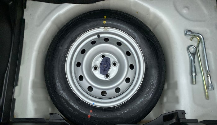 2019 Maruti Swift LXI D, Petrol, Manual, 12,142 km, Spare Tyre
