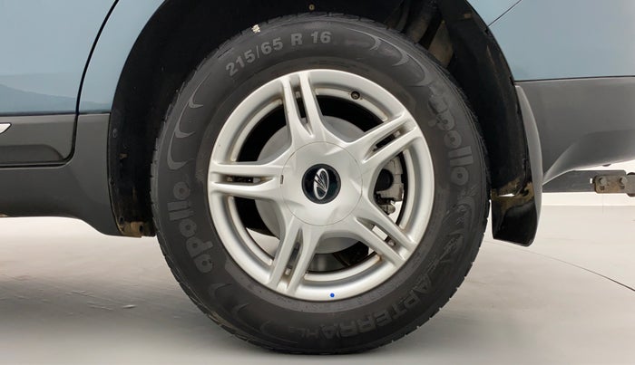 2018 Mahindra MARAZZO M6 8 STR, Diesel, Manual, 18,583 km, Left Rear Wheel