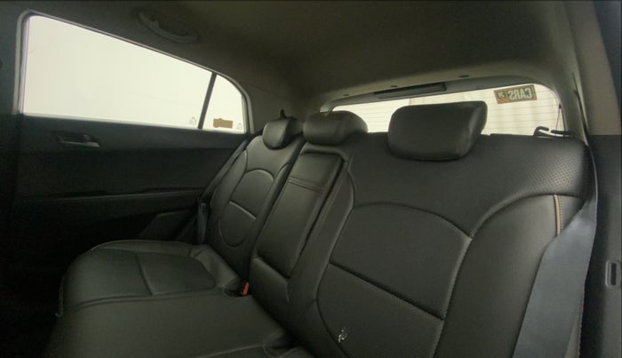 2017 Hyundai Creta SX PLUS AT 1.6 PETROL, Petrol, Automatic, 57,677 km, Right Side Rear Door Cabin