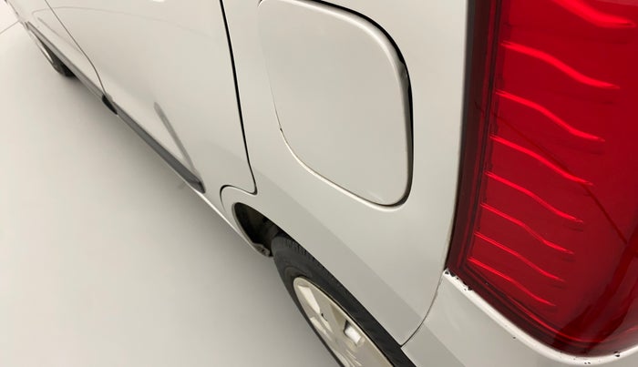 2017 Maruti Wagon R 1.0 LXI CNG, CNG, Manual, 90,092 km, Left quarter panel - Slightly dented