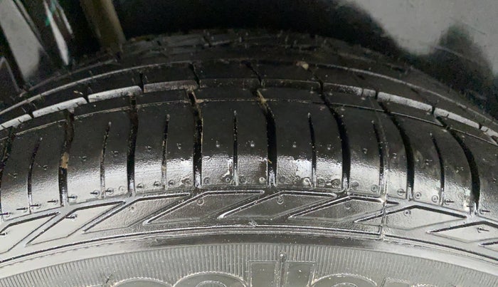 2018 Maruti S Cross ZETA 1.3, Diesel, Manual, 71,298 km, Right Rear Tyre Tread