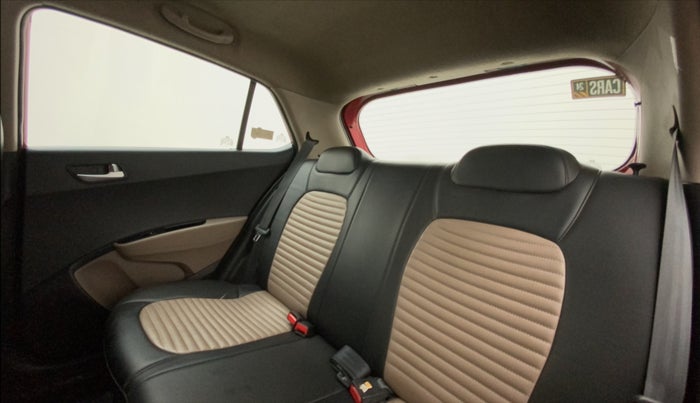 2019 Hyundai Grand i10 SPORTZ 1.2 KAPPA VTVT, Petrol, Manual, 40,362 km, Right Side Rear Door Cabin