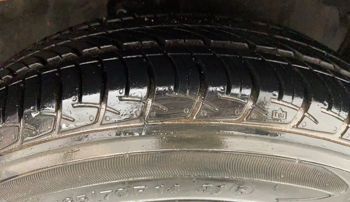 2014 Maruti Celerio VXI d, Petrol, Manual, 1,67,779 km, Right Front Tyre Tread