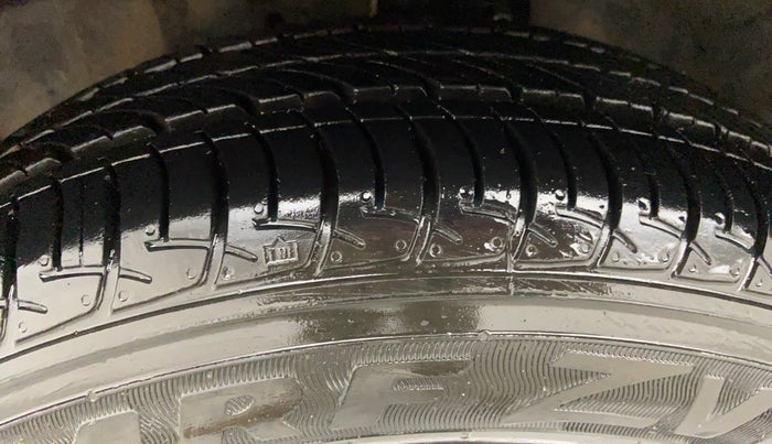 2014 Maruti Celerio VXI d, Petrol, Manual, 1,67,779 km, Left Front Tyre Tread