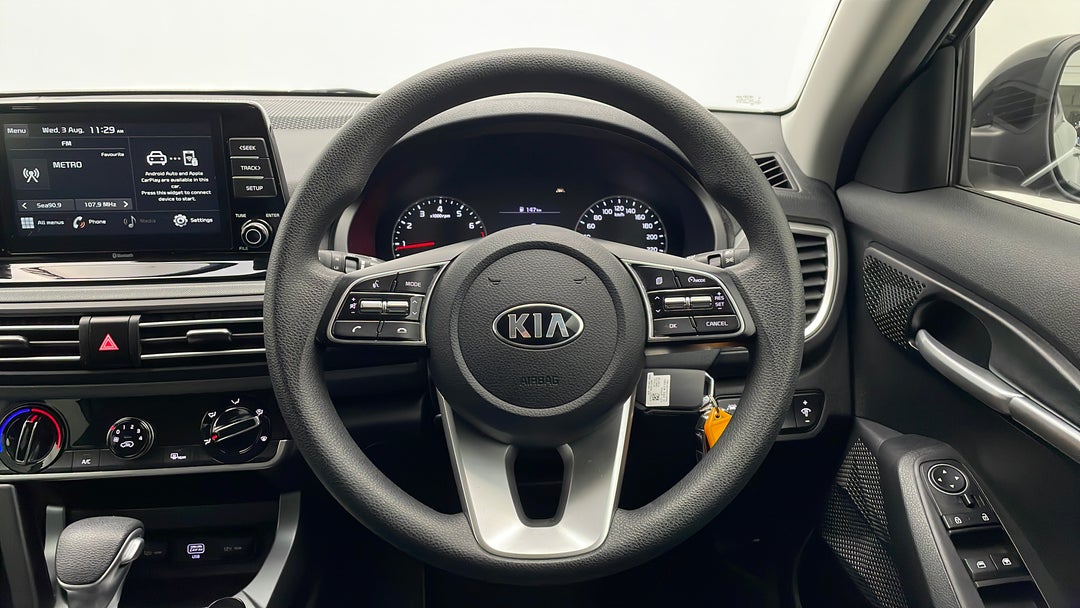 2020 Kia Seltos S (fwd) With Safety Pack, Automatic, 23018 km, Steering Wheel Close-up