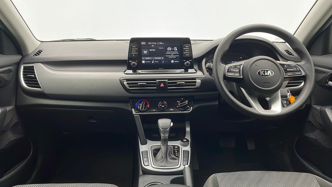 2020 Kia Seltos S (fwd) With Safety Pack, Automatic, 23018 km, Dashboard View