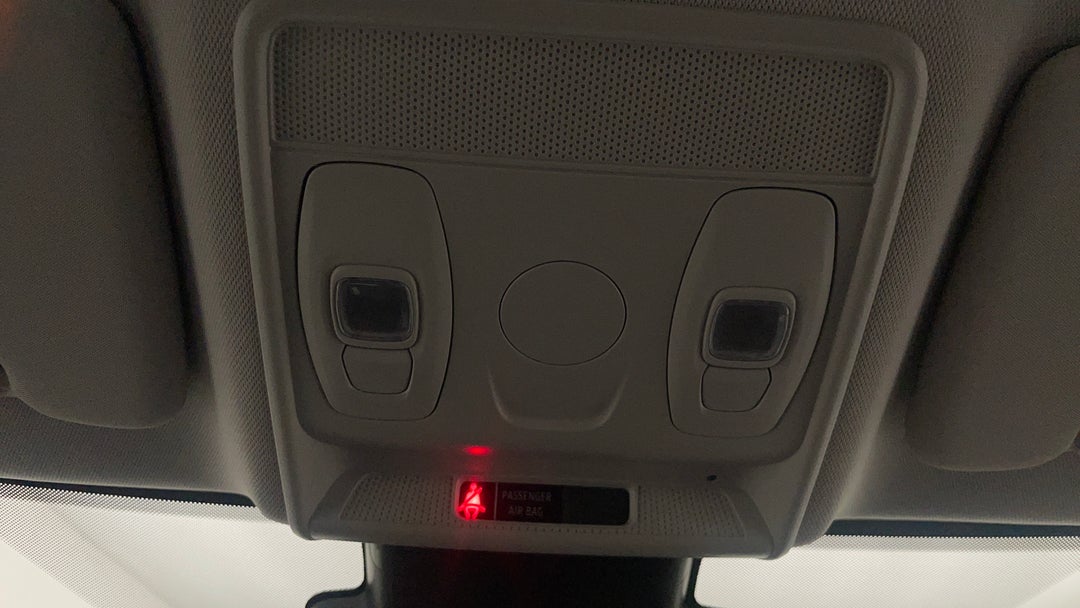 On-Roof Controls/Sunglass holder