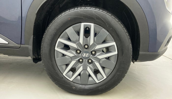 2022 Hyundai VENUE 1.5 SX CRDI MT, Diesel, Manual, 13,291 km, Right Front Wheel