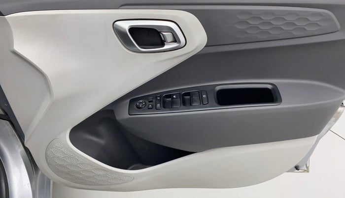 2020 Hyundai GRAND I10 NIOS SPORTZ 1.2 KAPPA VTVT CNG, CNG, Manual, 62,345 km, Driver Side Door Panels Control