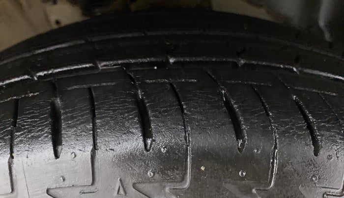 2019 Maruti IGNIS ZETA 1.2, Petrol, Manual, 30,325 km, Right Front Tyre Tread