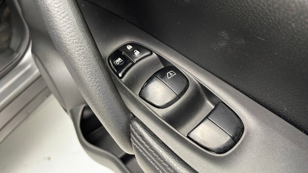 Drivers Side Door Panel Controls