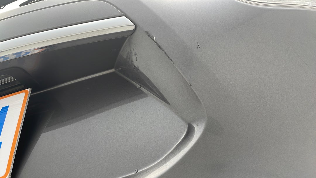 Boot / Tailgate Tailgate Scratch