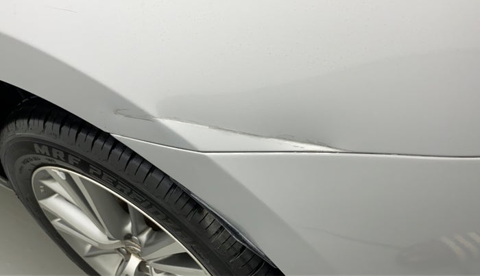2015 Toyota Corolla Altis GL, Petrol, Manual, 1,00,530 km, Left quarter panel - Slightly dented