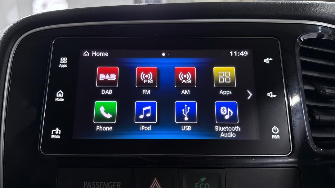 2017 Mitsubishi Outlander Ls (4x2), Automatic, 73155 km, Infotainment System