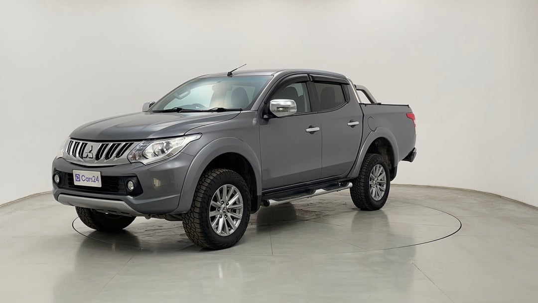 Left Front Diagonal (45- Degree) View