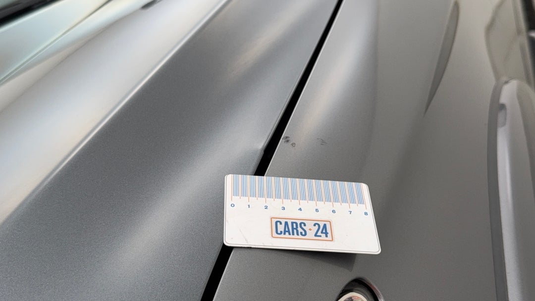 Quarter Panel Front LHS Guard Dent