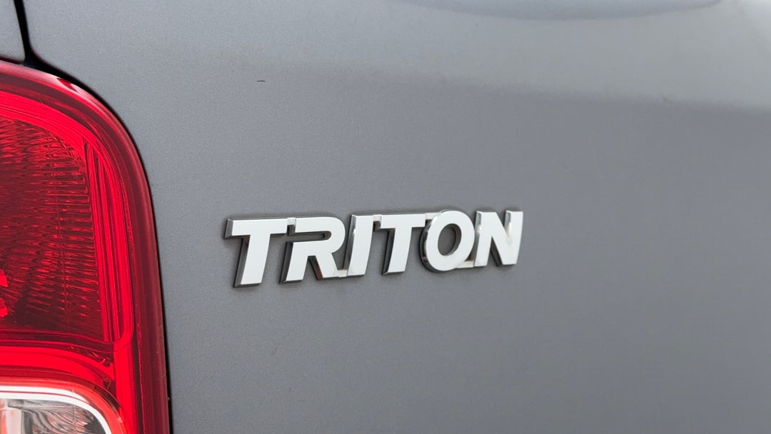 Badge (Boot Left Side)