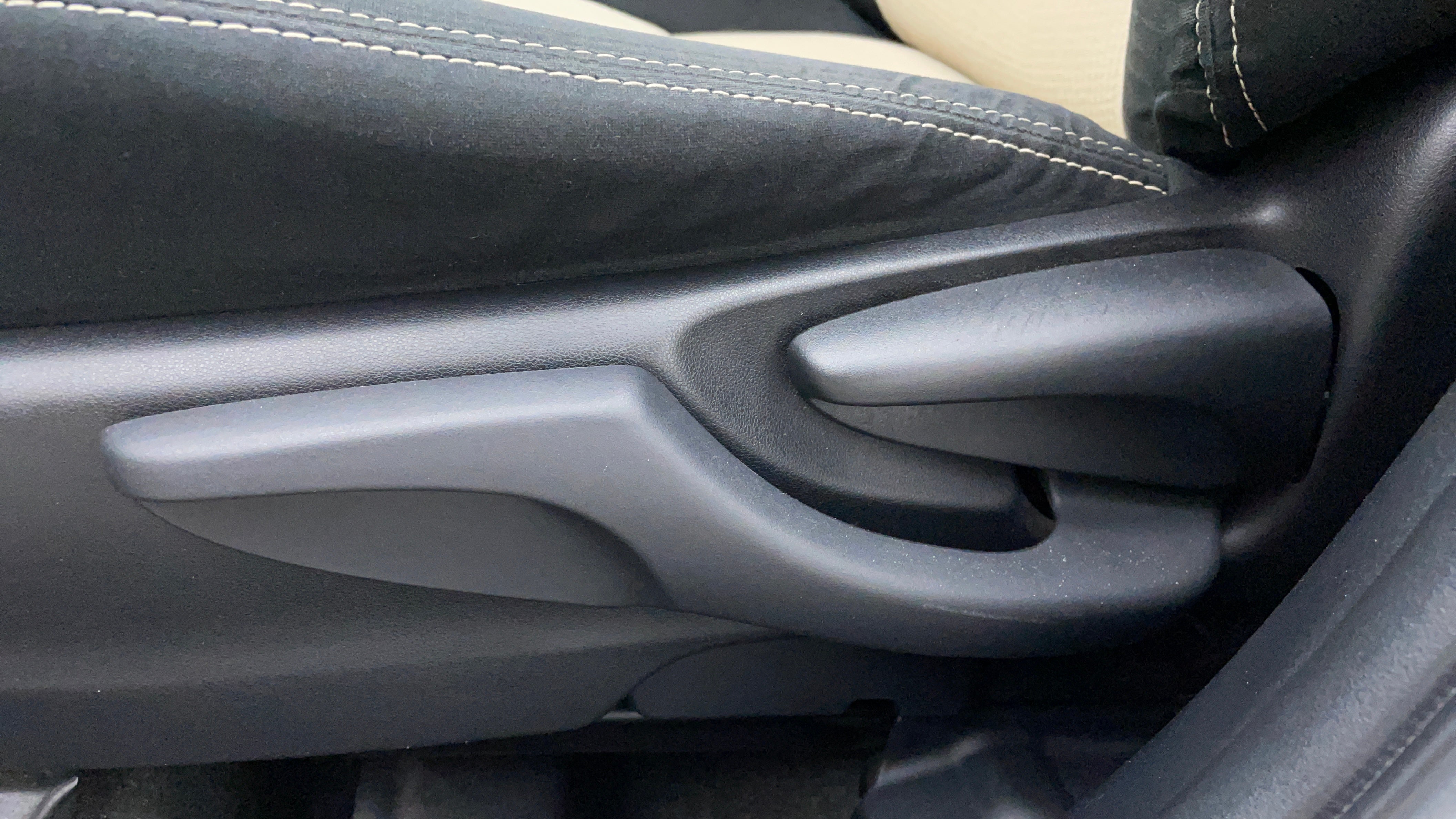 Toyota Yaris-Driver Side Adjustment Panel