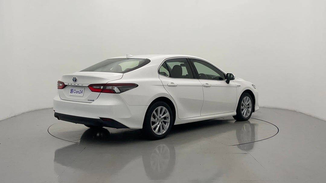 Right Back Diagonal (45- Degree) View