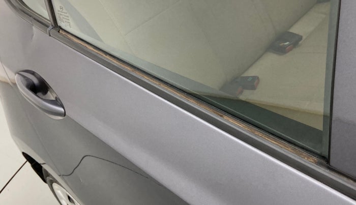2017 Hyundai Grand i10 SPORTZ 1.2 KAPPA VTVT, Petrol, Manual, 53,848 km, Right rear door - Weather strip has minor damage