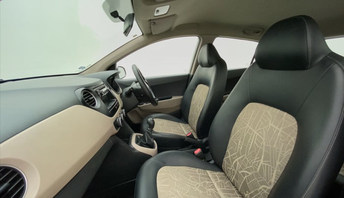 2016 Hyundai Grand i10 MAGNA 1.2 KAPPA VTVT, Petrol, Manual, 23,212 km, Right Side Front Door Cabin