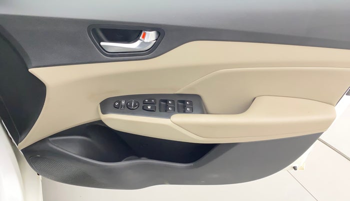 2018 Hyundai Verna 1.6 VTVT SX (O) AT, Petrol, Automatic, 47,583 km, Driver Side Door Panels Control