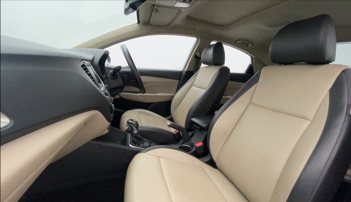 2018 Hyundai Verna 1.6 VTVT SX (O) AT, Petrol, Automatic, 47,583 km, Right Side Front Door Cabin