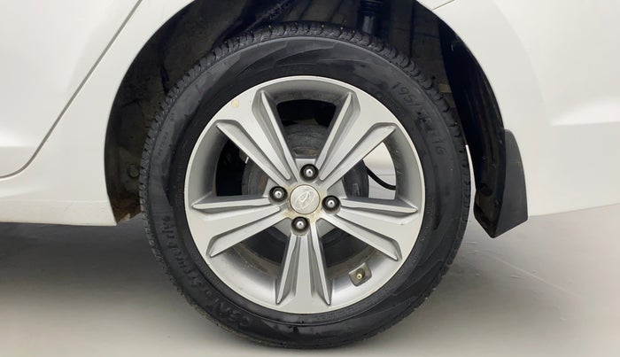 2018 Hyundai Verna 1.6 VTVT SX (O) AT, Petrol, Automatic, 47,583 km, Left Rear Wheel