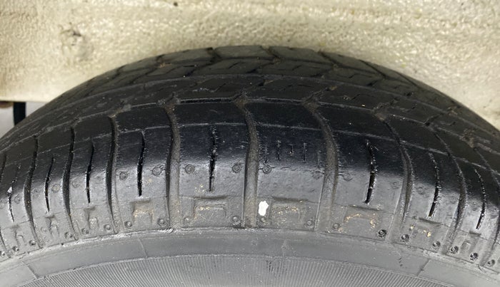 2018 Maruti OMNI E 8 STR, Petrol, Manual, 46,351 km, Left Rear Tyre Tread
