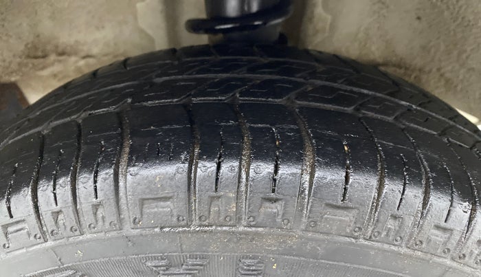 2018 Maruti OMNI E 8 STR, Petrol, Manual, 46,351 km, Right Front Tyre Tread