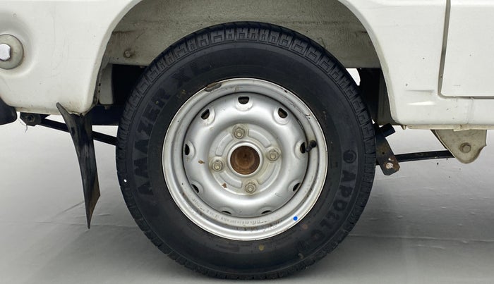 2018 Maruti OMNI E 8 STR, Petrol, Manual, 46,351 km, Right Rear Wheel
