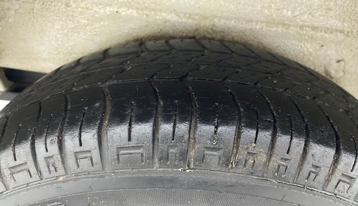 2018 Maruti OMNI E 8 STR, Petrol, Manual, 46,351 km, Right Rear Tyre Tread
