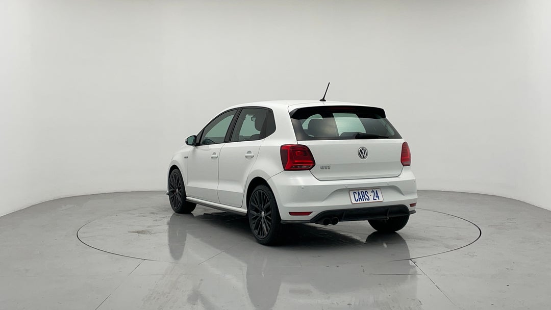 Left Back Diagonal (45- Degree) View