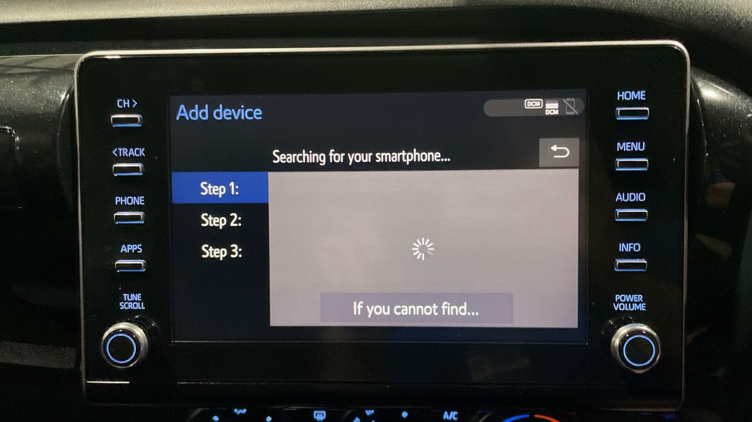 2023 Toyota Hilux Sr (4x4), Automatic, 42052 km, Android/Apple Car Play