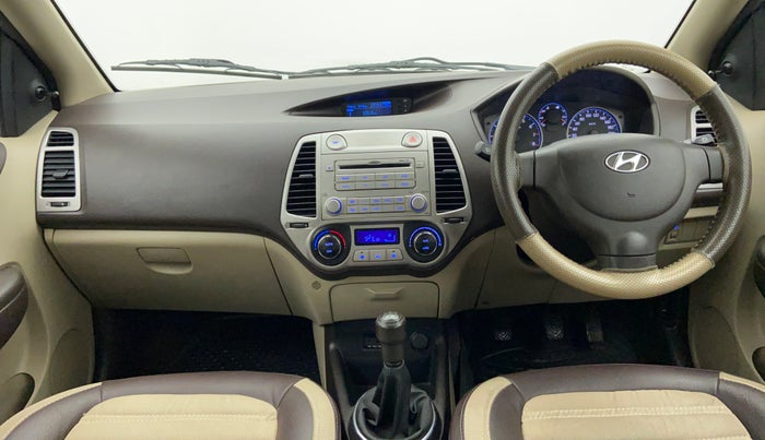 2011 Hyundai i20 MAGNA O 1.2, Petrol, Manual, 65,546 km, Dashboard