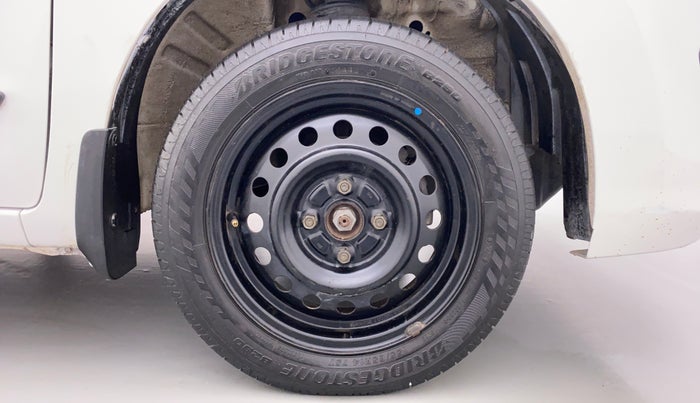 2016 Maruti Wagon R 1.0 VXI, Petrol, Manual, 50,673 km, Right Front Wheel