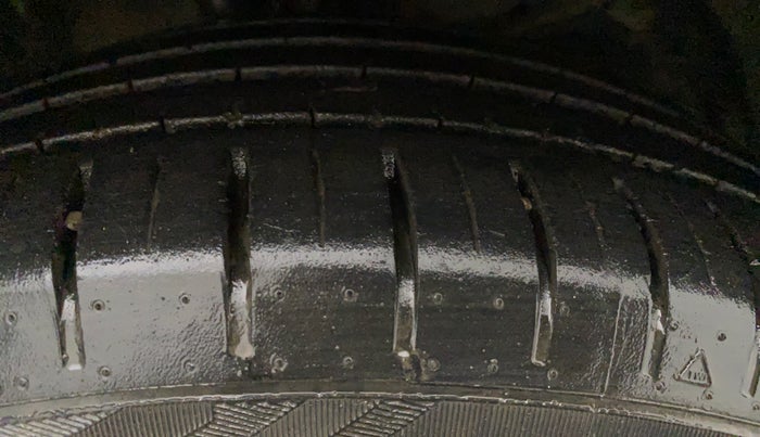 2019 Maruti Baleno ALPHA CVT PETROL 1.2, Petrol, Automatic, 30,915 km, Left Rear Tyre Tread