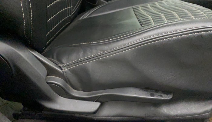 2019 Maruti Baleno ALPHA CVT PETROL 1.2, Petrol, Automatic, 30,915 km, Driver Side Adjustment Panel