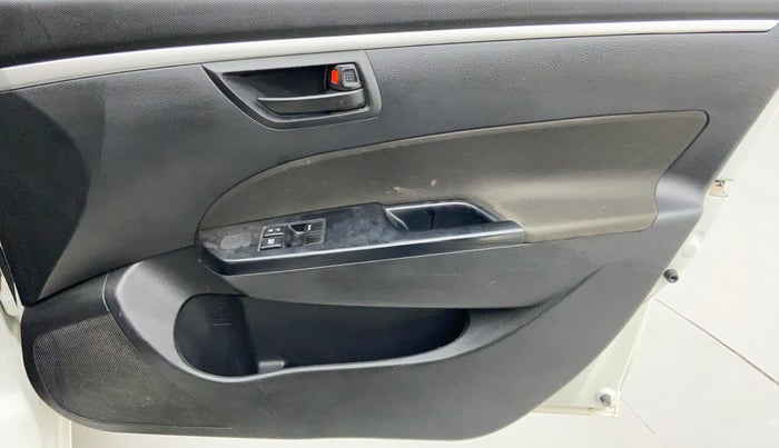 2017 Maruti Swift LXI D, Petrol, Manual, 33,174 km, Driver Side Door Panels Control