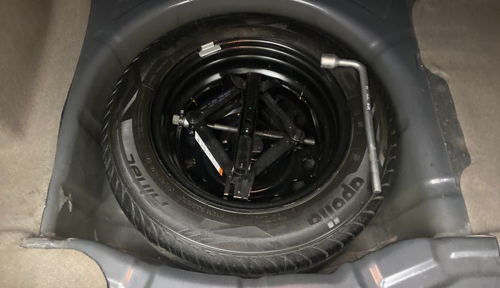 2018 Ford Figo Aspire 1.2 TITANIUM PETROL, Petrol, Manual, 20,556 km, Spare Tyre