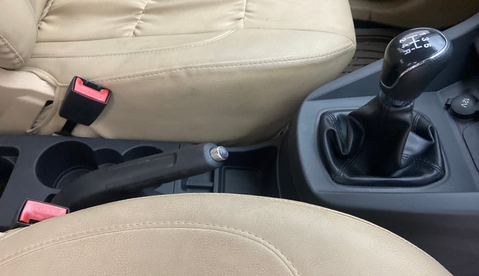 2018 Ford Figo Aspire 1.2 TITANIUM PETROL, Petrol, Manual, 20,556 km, Gear Lever
