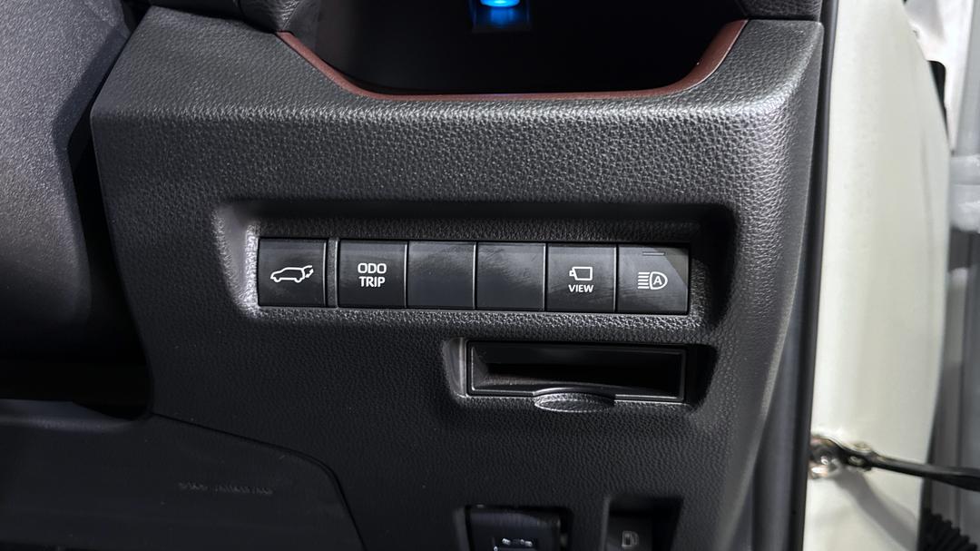 2023 Toyota RAV4 Cruiser (2WD) Hybrid, Automatic, 27469 km, Utility Switches/Buttons