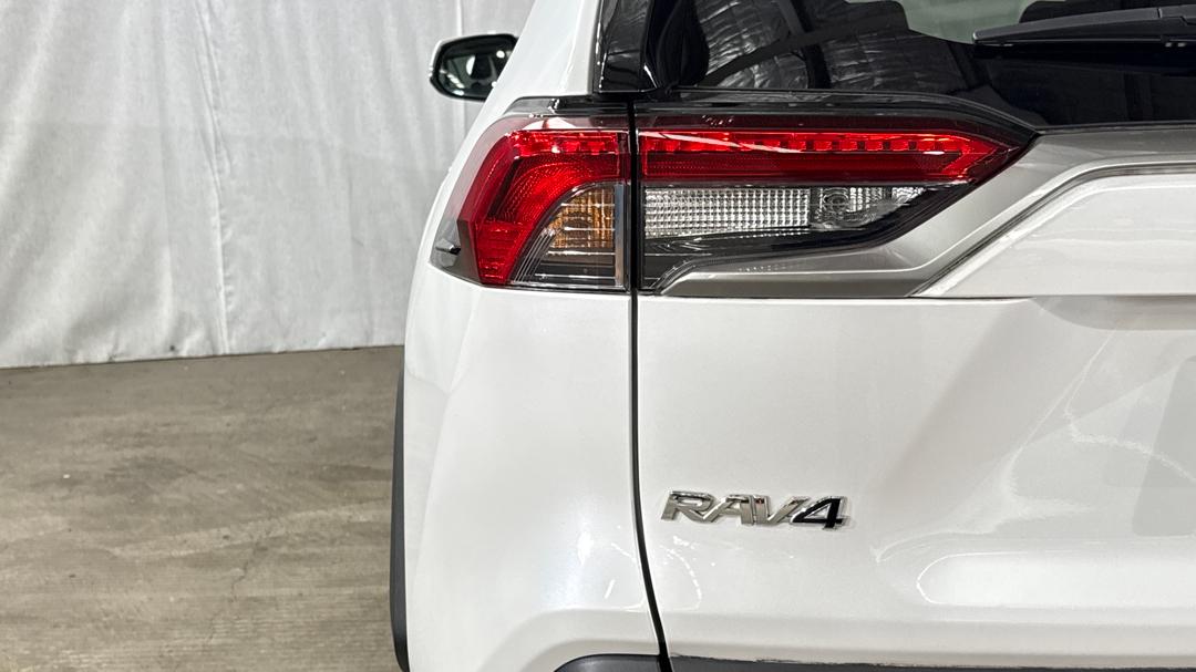 2023 Toyota RAV4 Cruiser (2WD) Hybrid, Automatic, 27469 km, Badge (Boot Left Side)