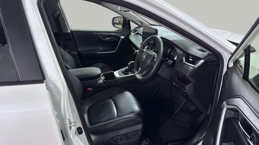 2023 Toyota RAV4 Cruiser (2WD) Hybrid, Automatic, 27469 km, Right Side Front Door Cabin View