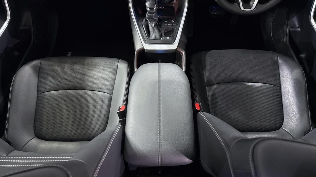 2023 Toyota RAV4 Cruiser (2WD) Hybrid, Automatic, 27469 km, Center Console